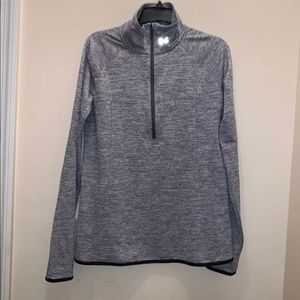 Under Armour 1/2 Zip pullover!!
